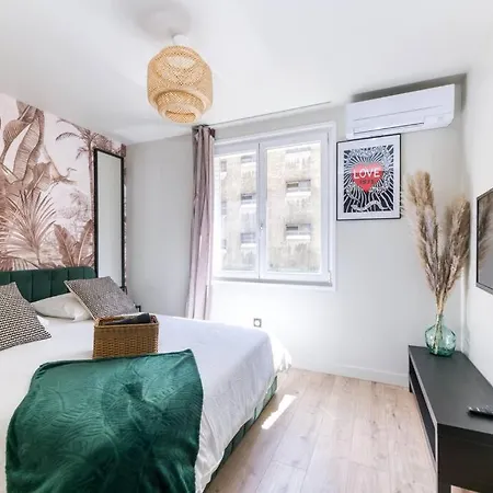 ホテル Le Mila ¶ Centre ¶ Confort ¶ Tram ¶ Climatisation *