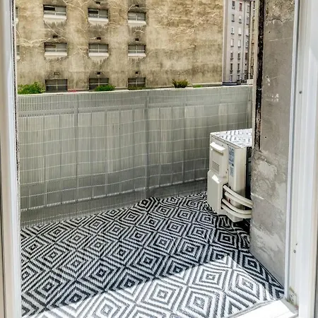 ホテル Le Mila ¶ Centre ¶ Confort ¶ Tram ¶ Climatisation グルノーブル