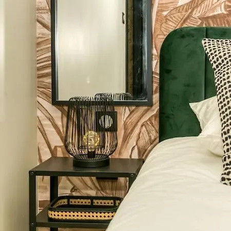 Le Mila ¶ Centre ¶ Confort ¶ Tram ¶ Climatisation Otel Grenoble